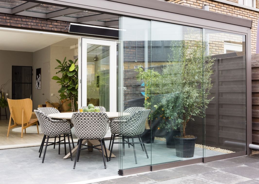 Profiline Glasschiebewand (4 spurig) - 02 profiline schiebewand anthrazit 4spurig verasol 1 - pl-gsw-4sp-3000-antr